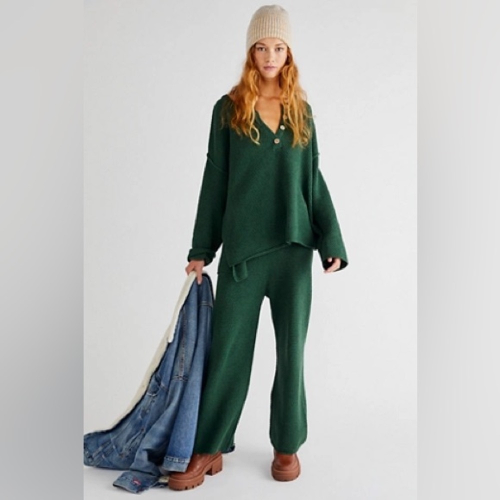Free People Hailee Set Dark Green — Size Small (Color no longer available!)